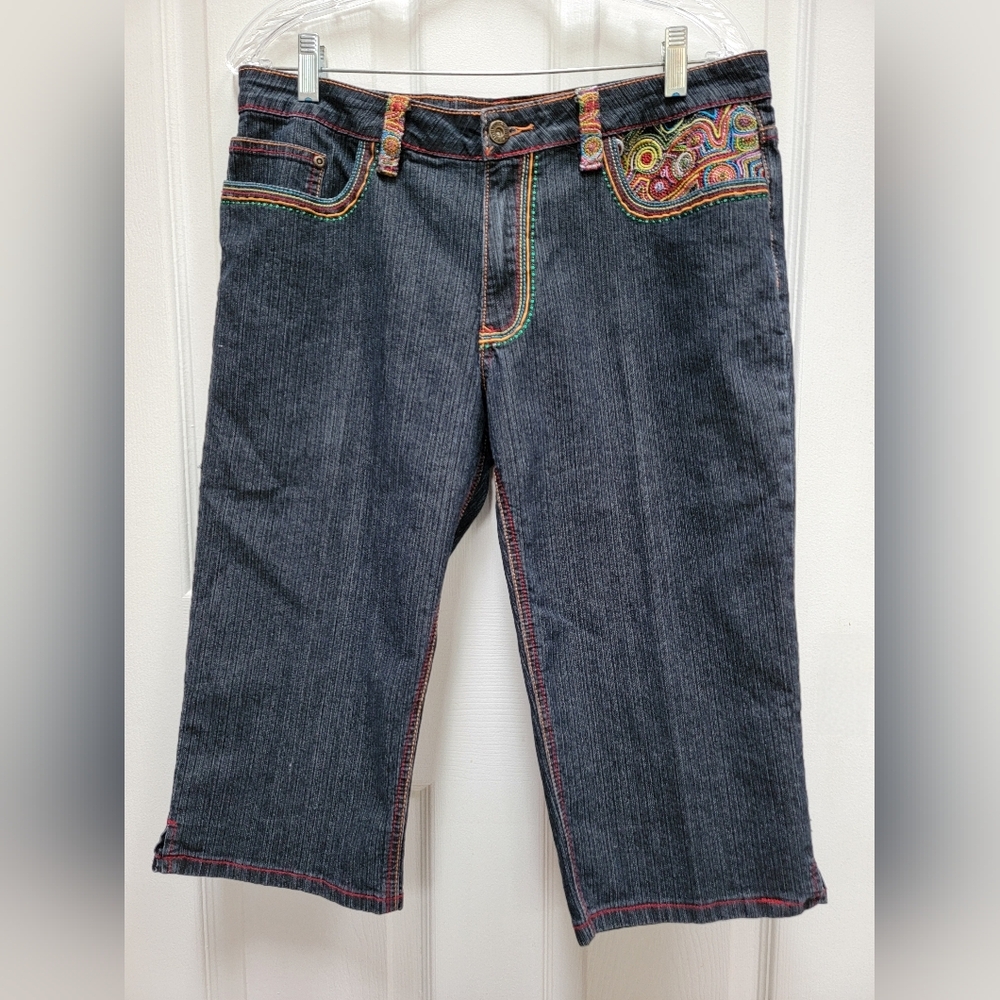 Brighton Blues Colorful Embroidered Womens Denim Capris Size 10 NWOT